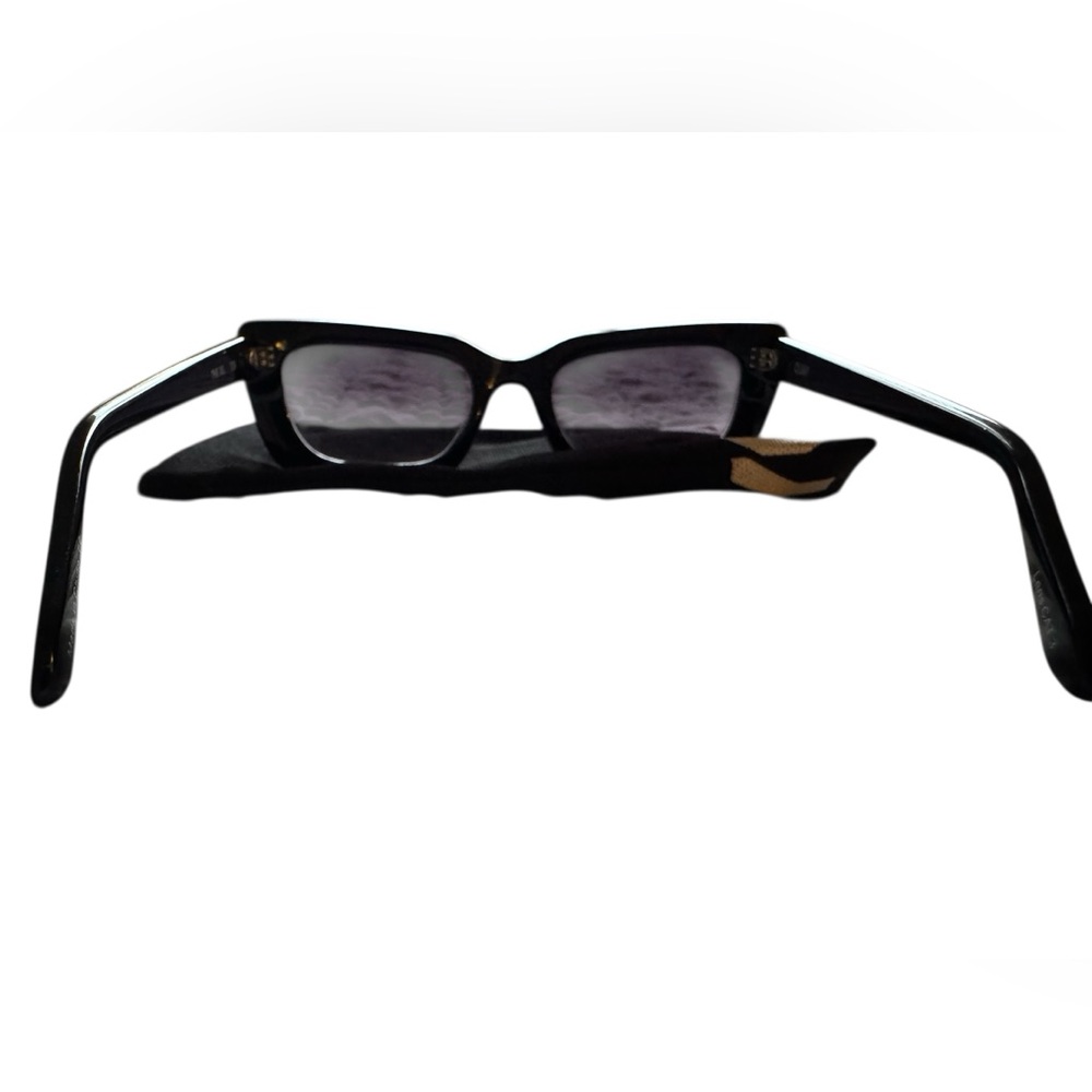 QUAY AUSTRALIA DL 126 RECTANGULAR SUNGLASSES Blac… - image 4